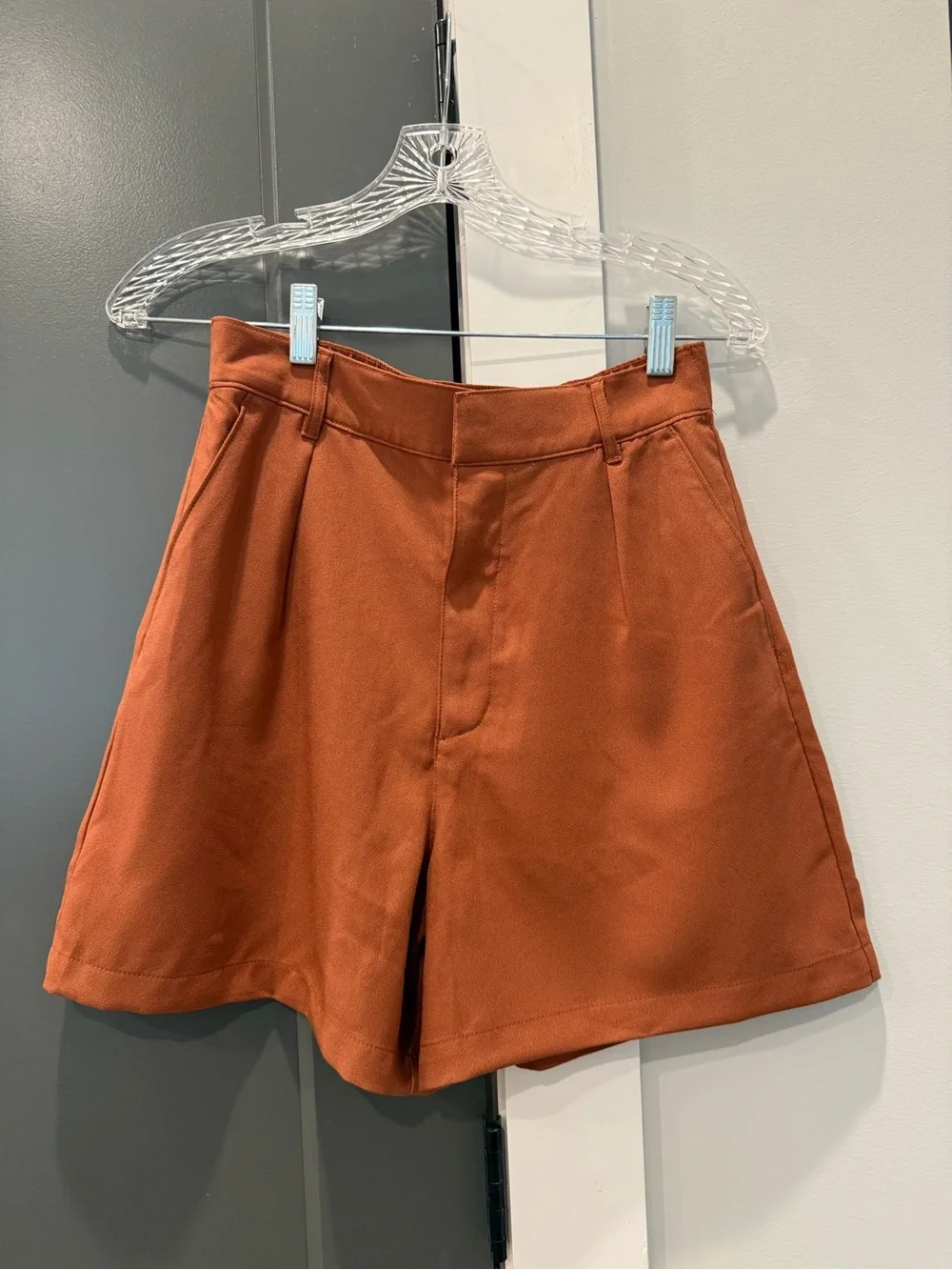 Abercrombie & Fitch High-Waist Rust Women's Shorts